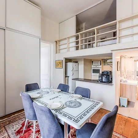 Bernard - 3 Etoiles - Welkeys Lägenhet *